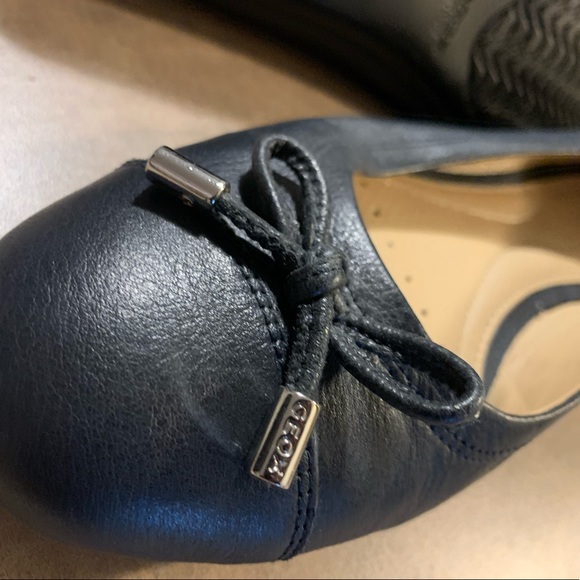 Barely worn Geox flats. Navy blue, size US 10. - Picture 3 of 4